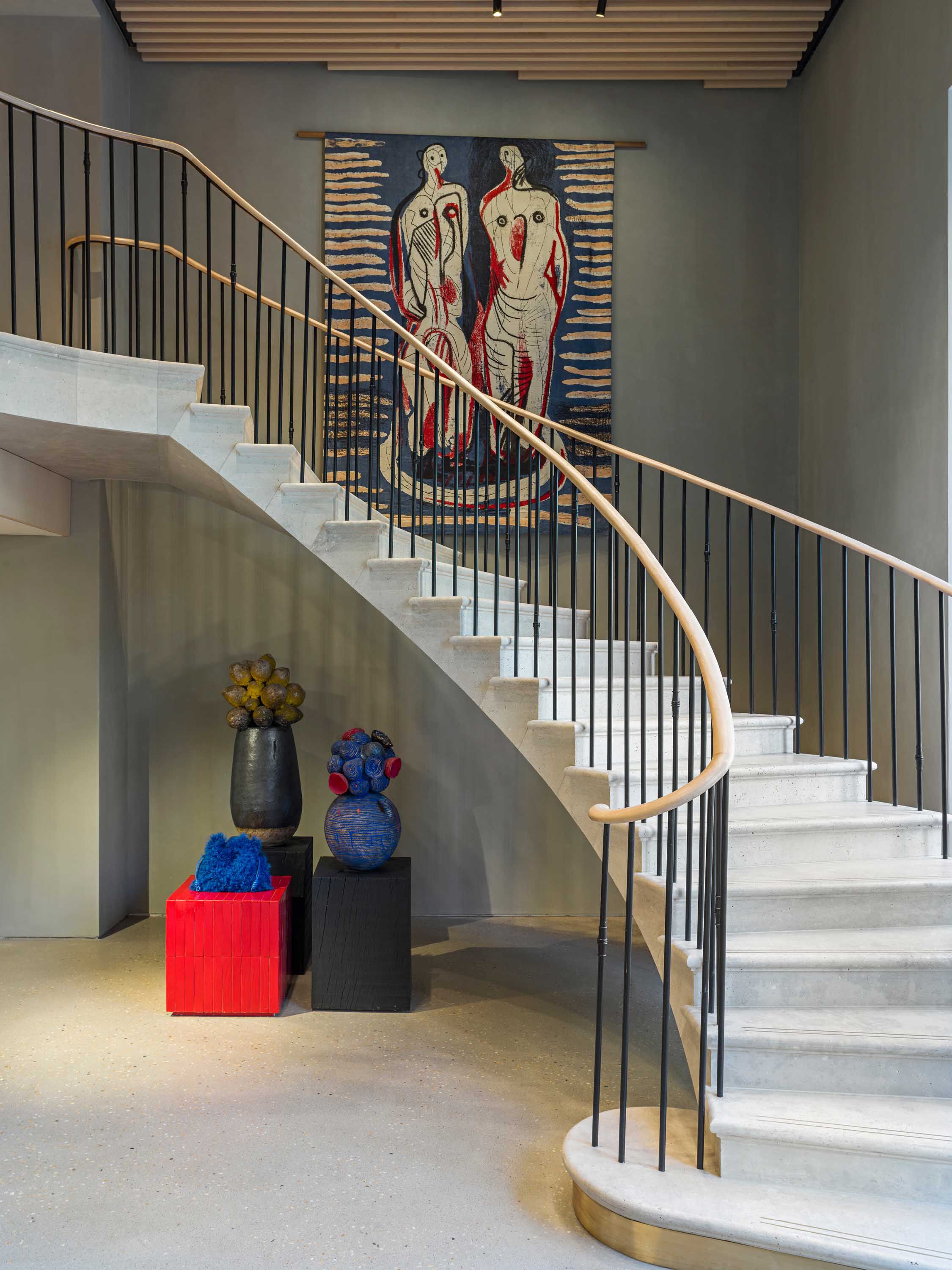 Loewe art hotsell